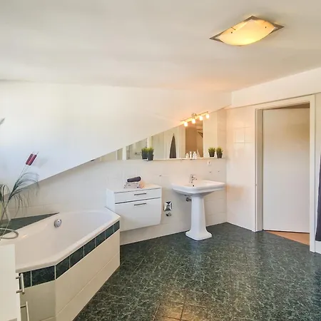 Brise Lindenstrasse App 08 Daire *